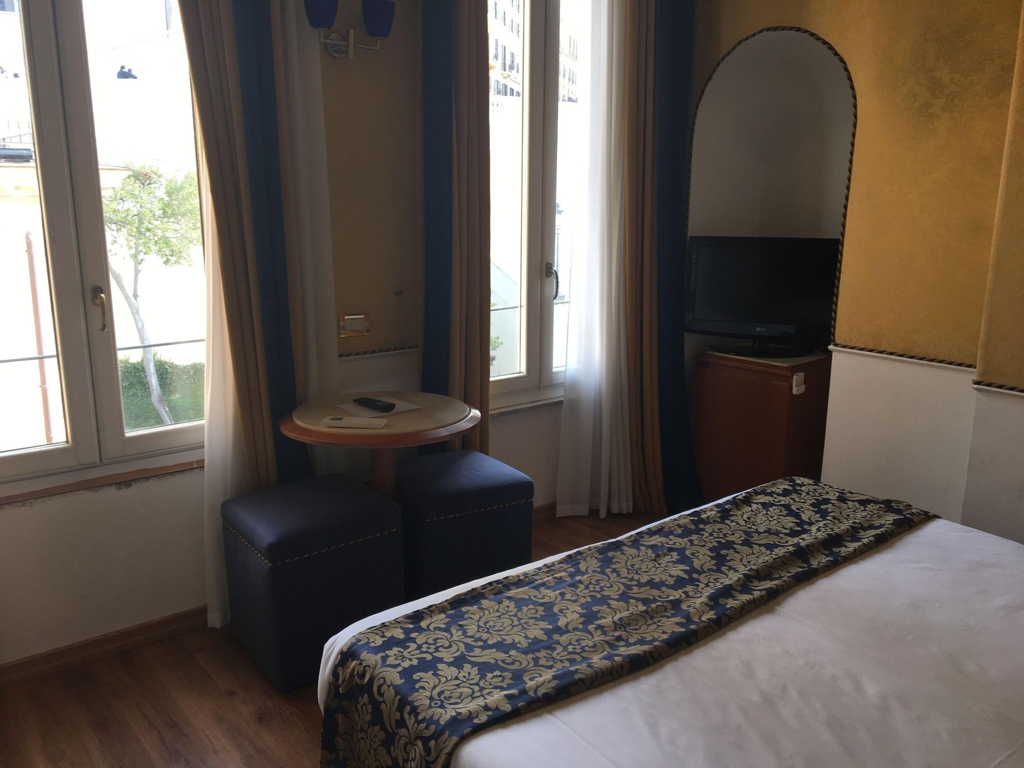 Ih Hotels Piazza Di Spagna View - Luxury Guest House Рим Екстер'єр фото